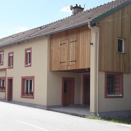 Bed and Breakfast Au Val Des Meuris Taintrux Exterior foto